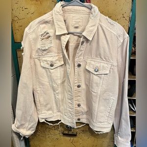 Women’s American eagle distressed jean jacket size large